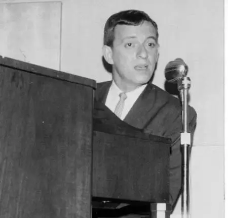 Frank Domínguez
