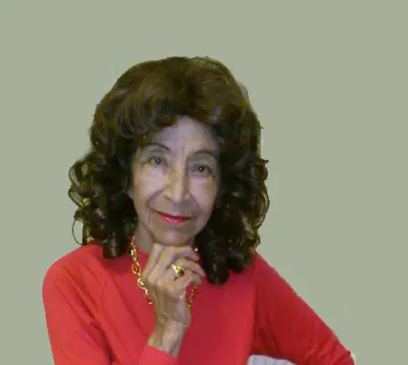 África Domech Betancourt