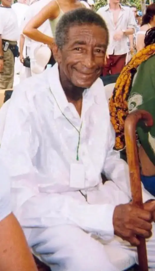 Lázaro Ross